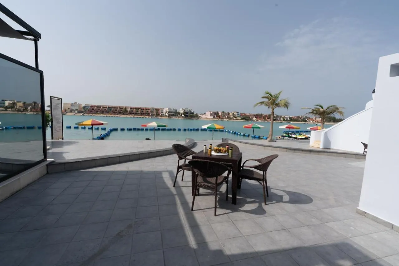 فندق مجمع لاقون السكني - للعائلات فقط جدة 3*,